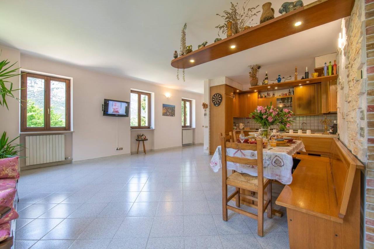 Appartement Le3Sirene à Brentino Belluno Extérieur photo
